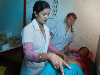 सुदुरपश्चिमका पहाडी जिल्लाका महिलाकालागि निशुल्क स्वास्थ्य शिबिर